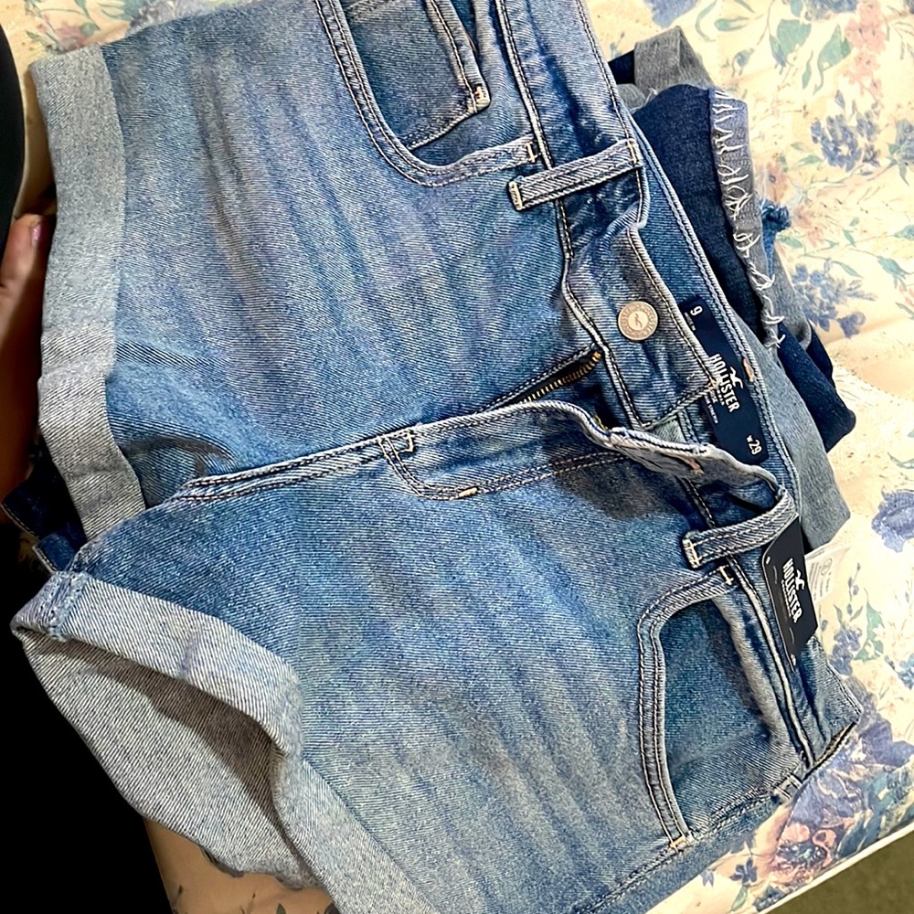 Low rise hollister shorts
